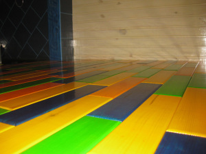 Разноцветный деревянный пол своими руками